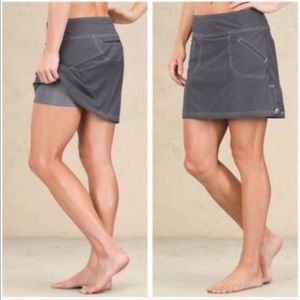 Athleta Rip Stop Skort Asphalt Gray Size 6 Womens Skirt Shorts Quick Dry Hiking